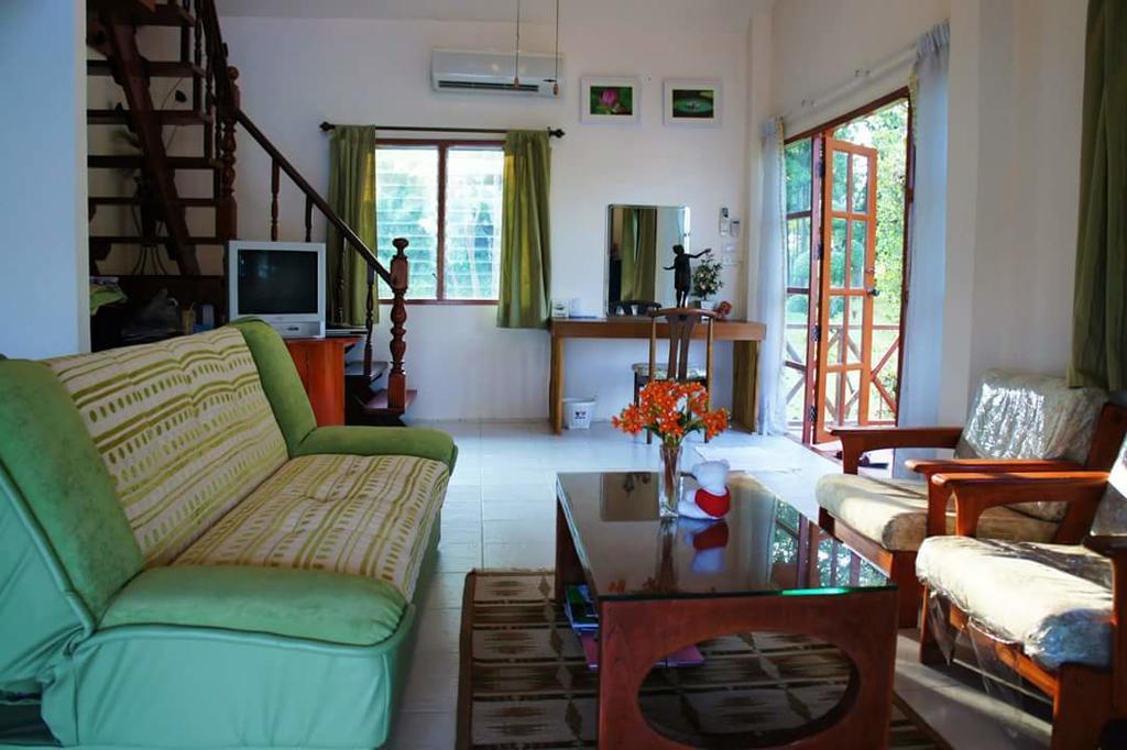 Golden Lake View Boutique Resort Kanchanaburi Luaran gambar