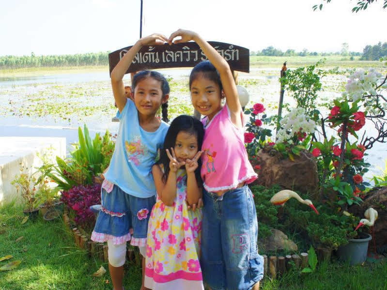 Golden Lake View Boutique Resort Kanchanaburi Luaran gambar